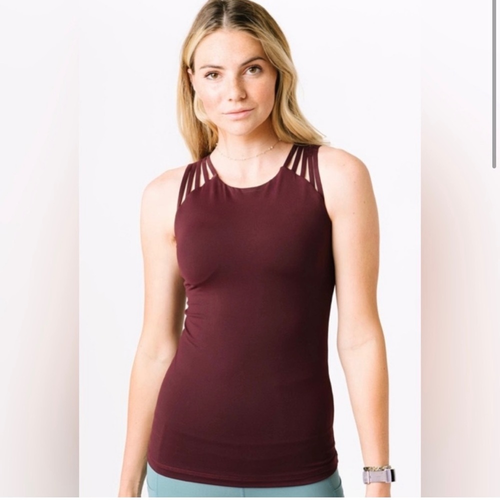 Zyia Wine Shoulder Straps Tank